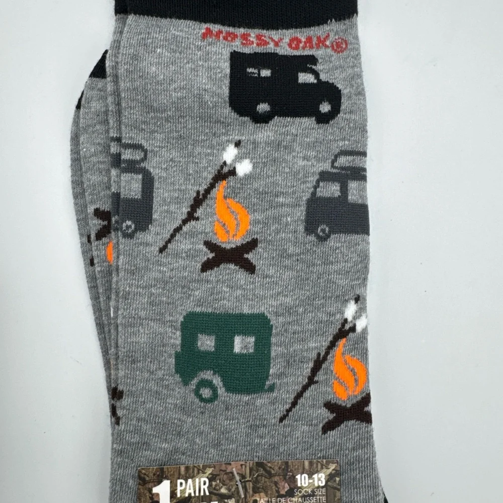 Mossy Oak 3 Pair‎ Crew Socks Camping Bear Tent Outdoors Hunting NWT 10-13